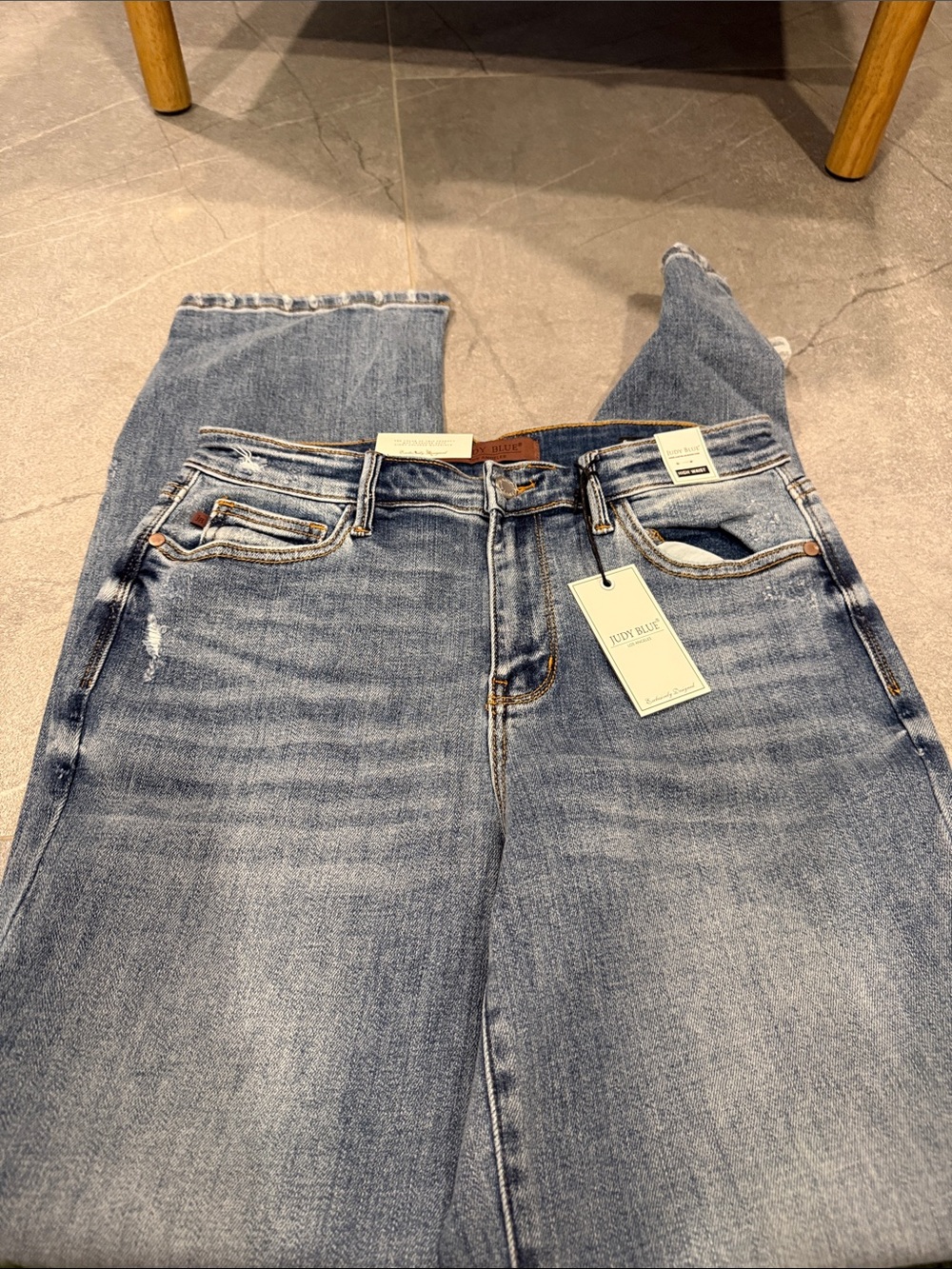 Judy Blue Light Blue Ankle Crop Distressed Straight Jeans